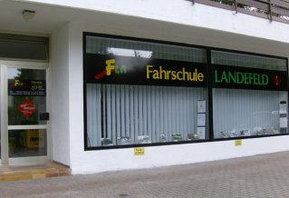 fahrschule-ergenzingen1_320x218-equal